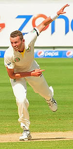 Peter Siddle bowling during the 1st Test