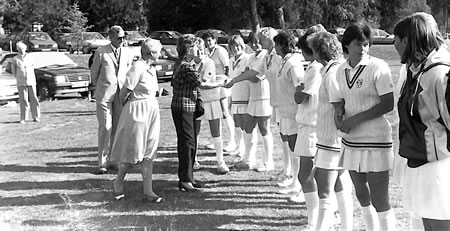 Tournament winners Midwest Women 1989 presented to Mayor of Oxford