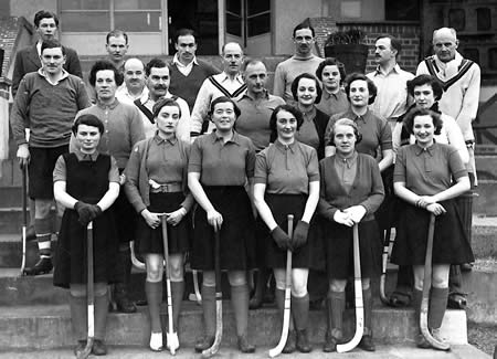 Auxiliary Territorial Service v Aldershot Command, Aldershot, Hockey Teams, 1940